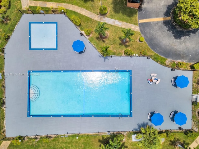 13705 SW 84th St Unit H, Miami, FL 33183 - bird's eye view of a pool area
