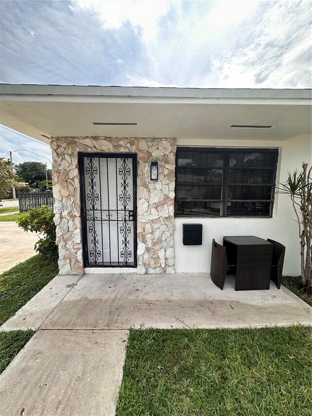1871 NW 55th Ter, Miami, FL 33142 - photo 2