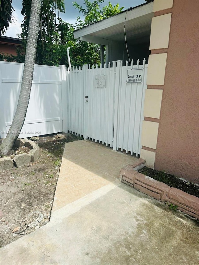 1143 NW 135th St, Miami, FL 33168 - photo 2