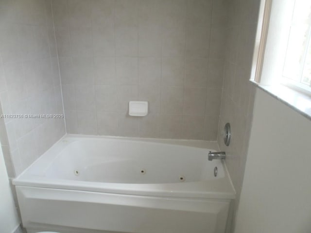 4812 Washington St Unit 8, Hollywood, FL 33021 - bathroom with a combined bath / shower with jetted tub
