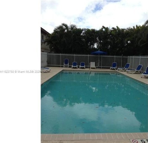 4812 Washington St Unit 8, Hollywood, FL 33021 - community pool with a patio