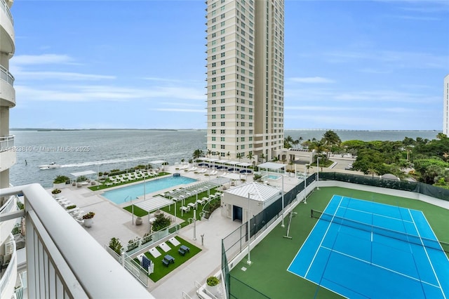 770 Claughton Island Dr Unit 806, Miami, FL 33131 - view of tennis court featuring a water view