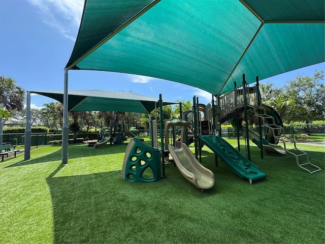 922 Falling Water Rd, Weston, FL 33326 - photo 28