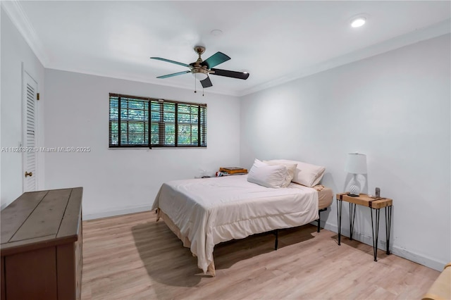10901 SW 31st St, Davie, FL 33328 - bedroom with light wood-type flooring, crown molding, ceiling fan, and recessed lighting