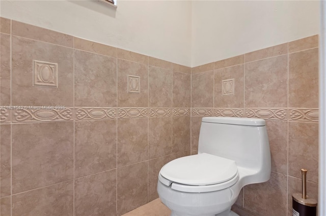 4731 NW 7th Mnr, Coconut Creek, FL 33063 - bathroom with toilet and tile walls