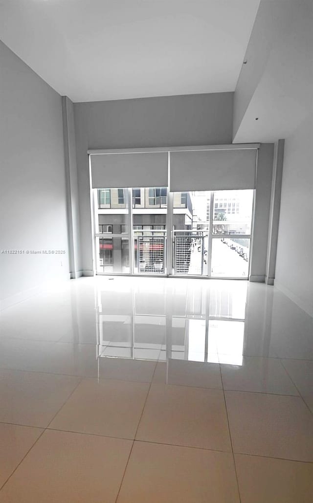 253 NE 2nd St Unit 222, Miami, FL 33132 - view of tiled empty room