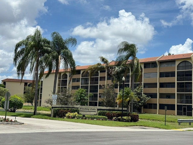 10017 Winding Lake Rd Unit 201, Sunrise, FL 33351 - photo 2