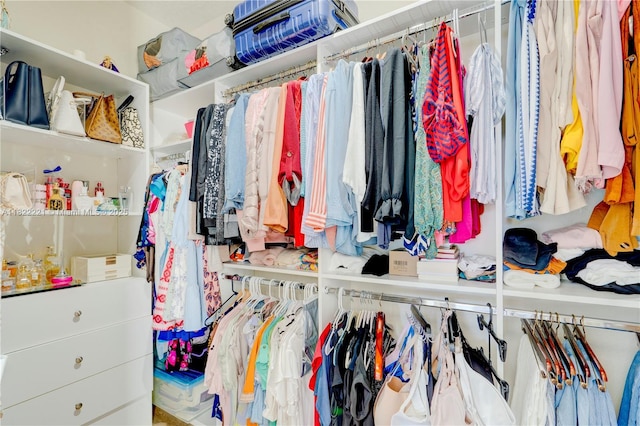 8965 NW 174th Ln, Hialeah, FL 33018 - view of walk in closet