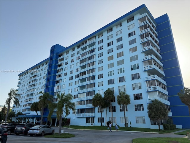 4001 Hillcrest Dr Unit 710, Hollywood, FL 33021 - view of apartment building / complex