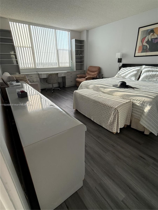 4001 Hillcrest Dr Unit 710, Hollywood, FL 33021 - bedroom with wood finished floors and a textured ceiling