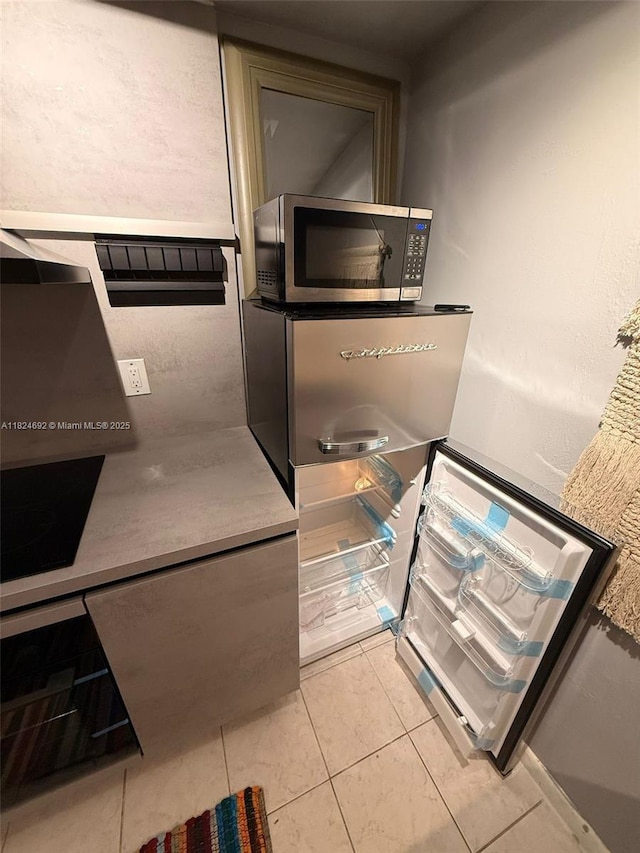 419 Golden Isles Dr Unit 105, Hallandale Beach, FL 33009 - photo 22
