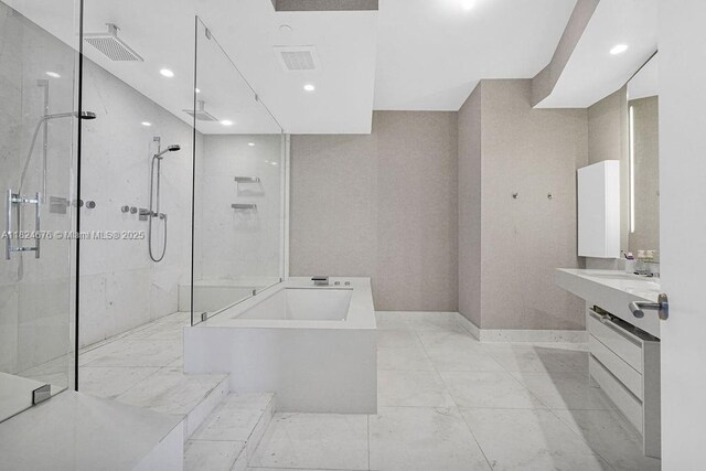 18555 Collins Ave Unit 2605, Sunny Isles Beach, FL 33160 - photo 13
