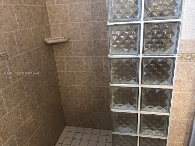 156 SW 126th Ave, Plantation, FL 33325 - full bath with a tile shower and tile patterned flooring