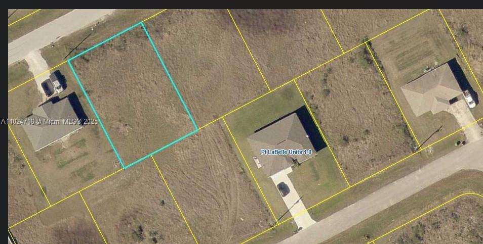 9008 Meadow, LaBelle, FL 33935 - photo 1