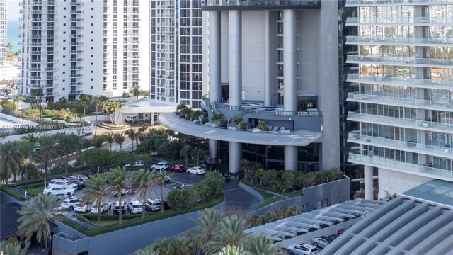18555 Collins Ave Unit 4605, Sunny Isles Beach, FL 33160 - view of property with a city view