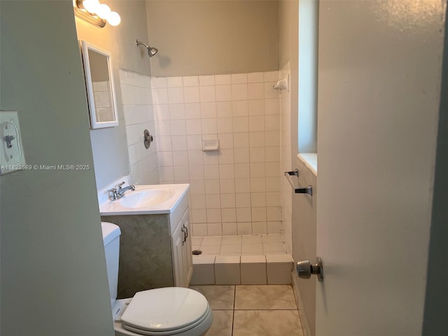 3841 NW 7th Ct, Lauderhill, FL 33311 - bathroom with tiled shower, tile patterned flooring, and vanity