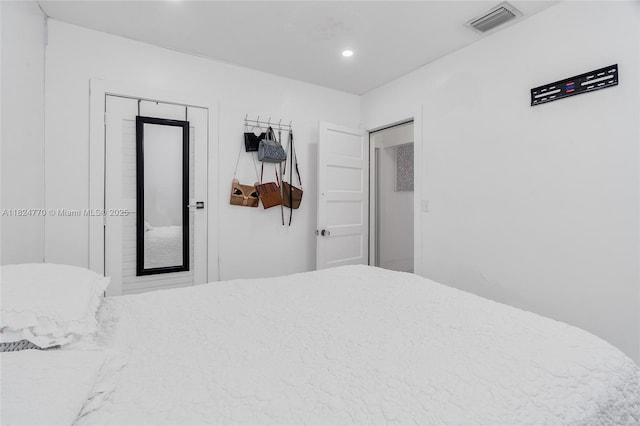 31 SW 58th Ct, Miami, FL 33144 - bedroom featuring recessed lighting