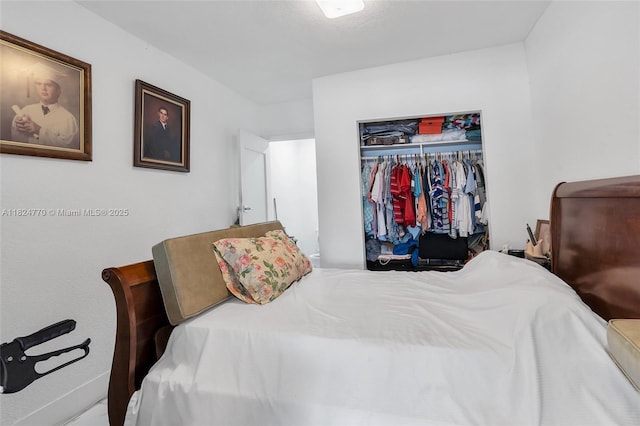 31 SW 58th Ct, Miami, FL 33144 - bedroom with a closet
