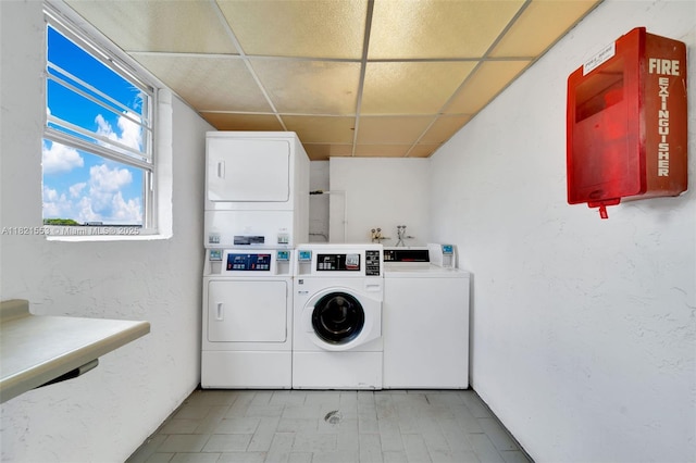 6900 N Kendall Dr Unit A303, Pinecrest, FL 33156 - shared laundry room featuring stacked washing machine and dryer and independent washer and dryer