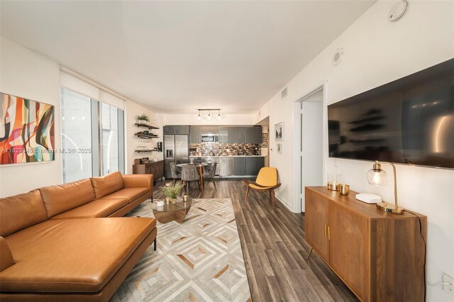 31 SE 6th St Unit 408, Miami, FL 33131 - photo 9