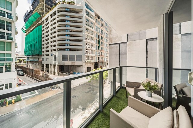 31 SE 6th St Unit 408, Miami, FL 33131 - photo 21