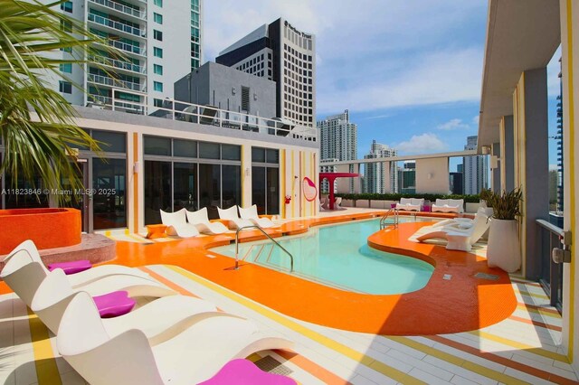 31 SE 6th St Unit 408, Miami, FL 33131 - photo 23