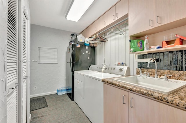 501 SE 7th Ave, Pompano Beach, FL 33060 - laundry area with light colored carpet, independent washer and dryer, and a textured wall