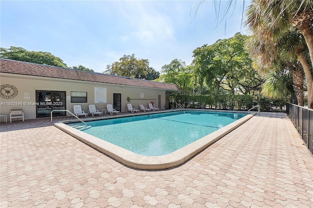 6500 Cypress Rd Unit 410, Plantation, FL 33317 - community pool with a patio area