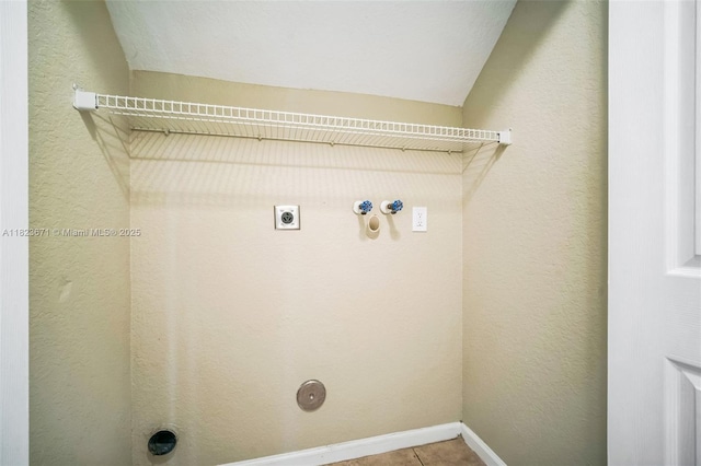 8995 SW 213th St, Cutler Bay, FL 33189 - laundry room featuring electric dryer hookup, washer hookup, gas dryer hookup, and light tile patterned floors