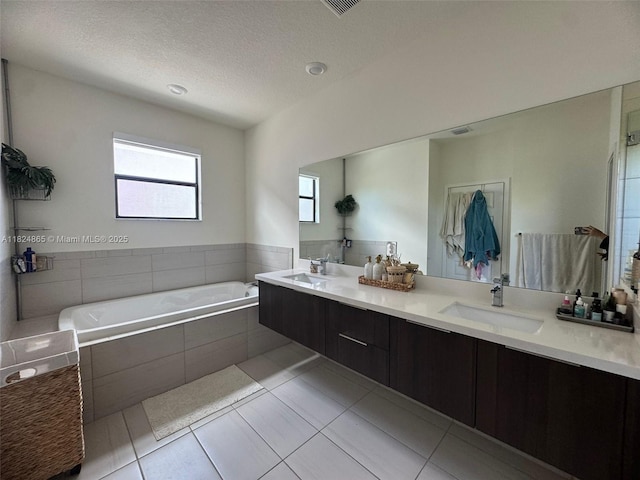 10240 NW 76th Ter, Doral, FL 33178 - photo 4