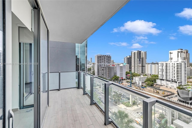 88 SW 7th St Unit 1006, Miami, FL 33130 - balcony featuring a view of city