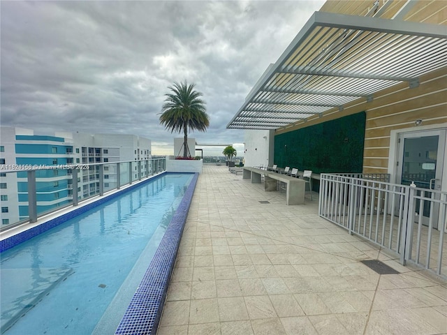 1010 SW 2nd Ave Unit 601, Miami, FL 33130 - community pool with a patio area