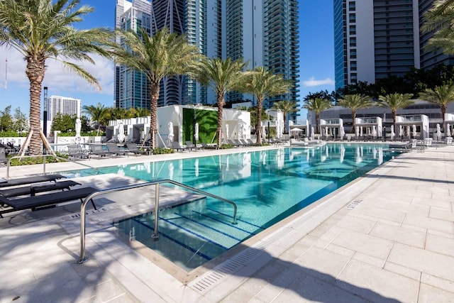 851 NE 1st Ave Unit 503, Miami, FL 33132 - community pool with a patio