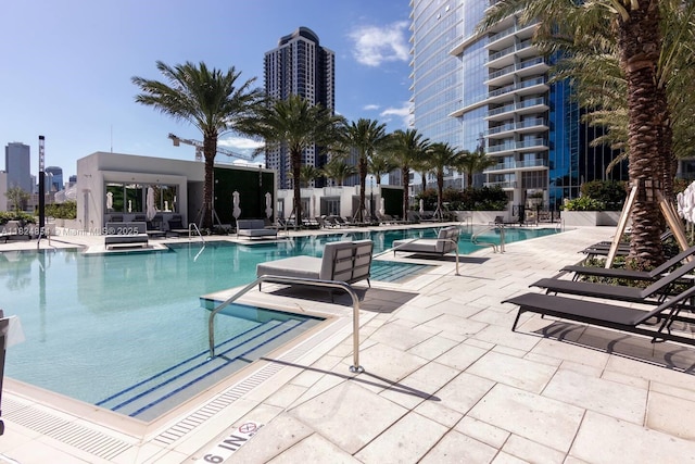 851 NE 1st Ave Unit 503, Miami, FL 33132 - community pool with a patio
