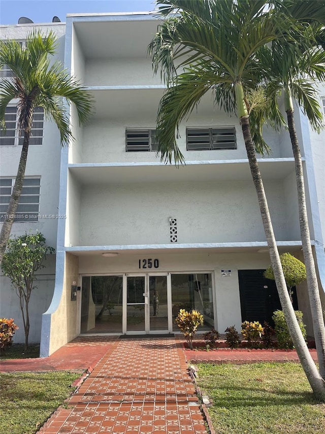 1250 NE 125th St Unit 410C, North Miami, FL 33161 - view of building exterior