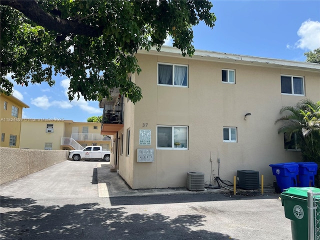 37 NW 19th Ave, Miami, FL 33125 - photo 2