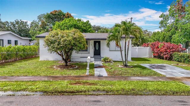 6464 Mcclellan St, Hollywood, FL 33024 - view of front of property
