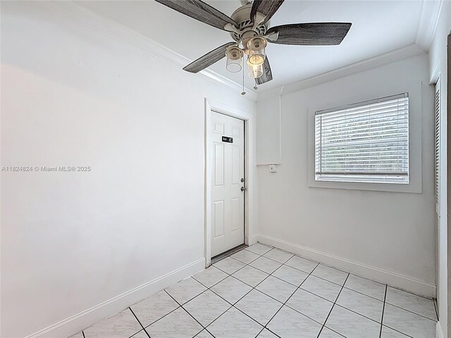 6464 Mcclellan St, Hollywood, FL 33024 - unfurnished room with crown molding and ceiling fan