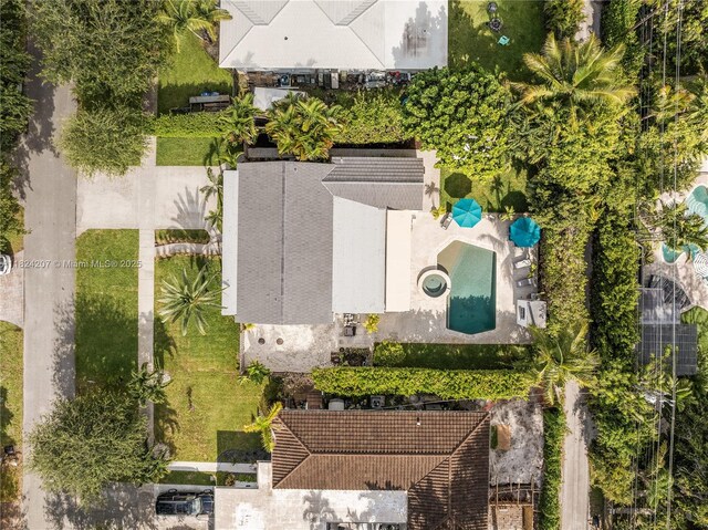 433 NE 91st St, Miami Shores, FL 33138 - aerial view of a pool area
