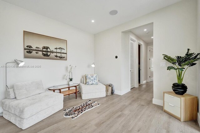 1101 NE 16th Ter Unit 1, Fort Lauderdale, FL 33304 - living area featuring wood finished floors and recessed lighting