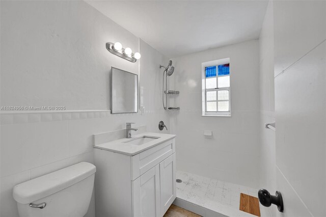 1355 NW 121st St, North Miami, FL 33167 - bathroom with a tile shower and vanity