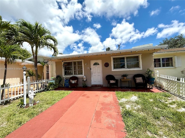 820 N Golf Dr, Hollywood, FL 33021 - photo 1