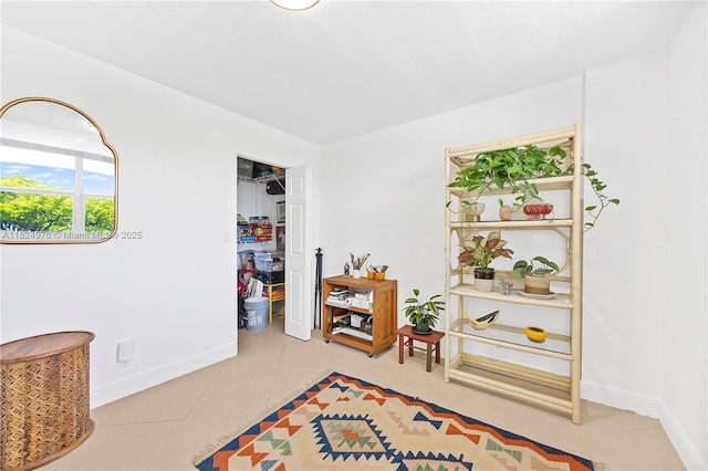 114 Royal Park Dr Unit 2B, Oakland Park, FL 33309 - sitting room with baseboards and tile patterned flooring