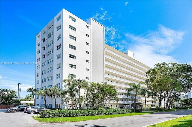 2555 NE 11th St Unit 509, Fort Lauderdale, FL 33304 - photo 1