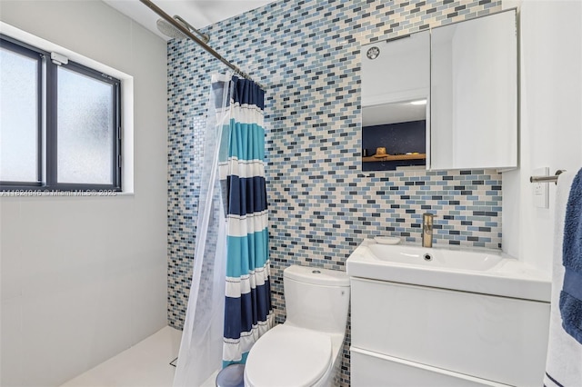441 SW 27th Rd, Miami, FL 33129 - full bath with tiled shower, vanity, tile walls, and backsplash