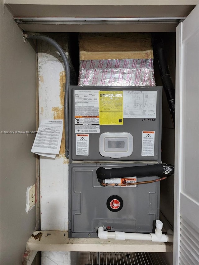 5328 W 26th Ave Unit 112, Hialeah, FL 33016 - view of utility room