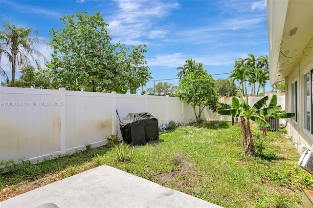 453 Lakewood Cir Unit A, Margate, FL 33063 - fenced backyard with a patio