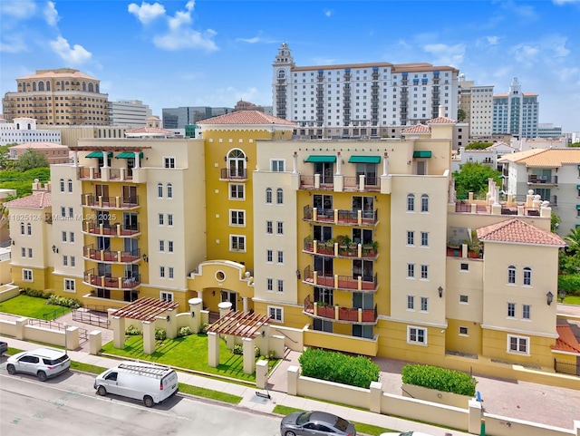 322 Madeira Ave Unit 402, Coral Gables, FL 33134 - view of apartment building / complex with a view of city