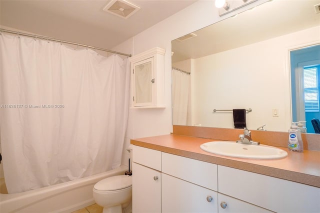 1250 S Miami Ave Unit 3003, Miami, FL 33130 - bathroom with vanity and shower / bath combination with curtain