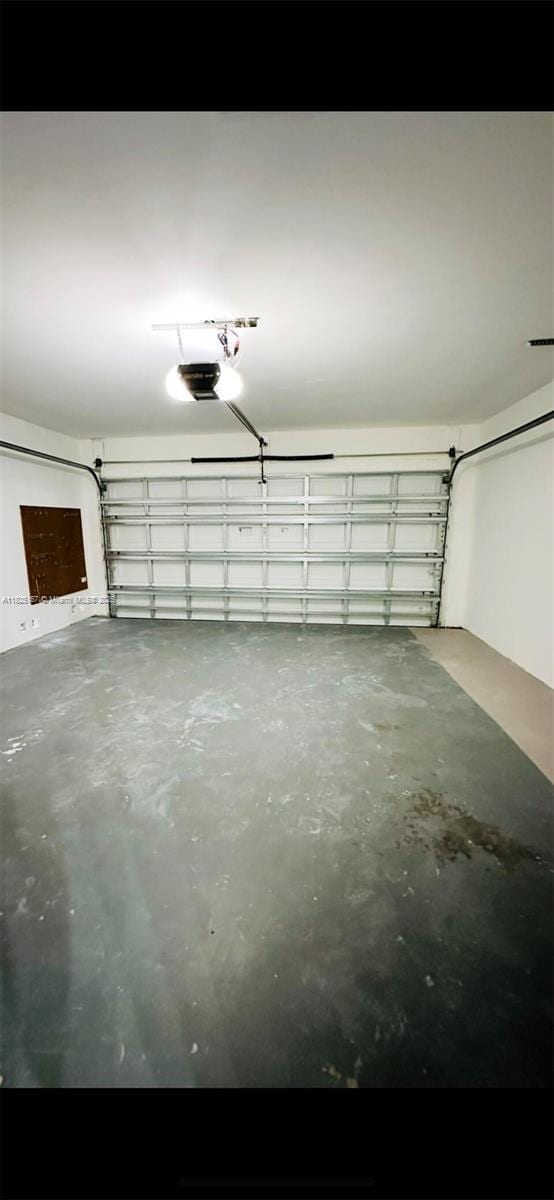 9510 SW 151st Ct, Miami, FL 33196 - view of garage